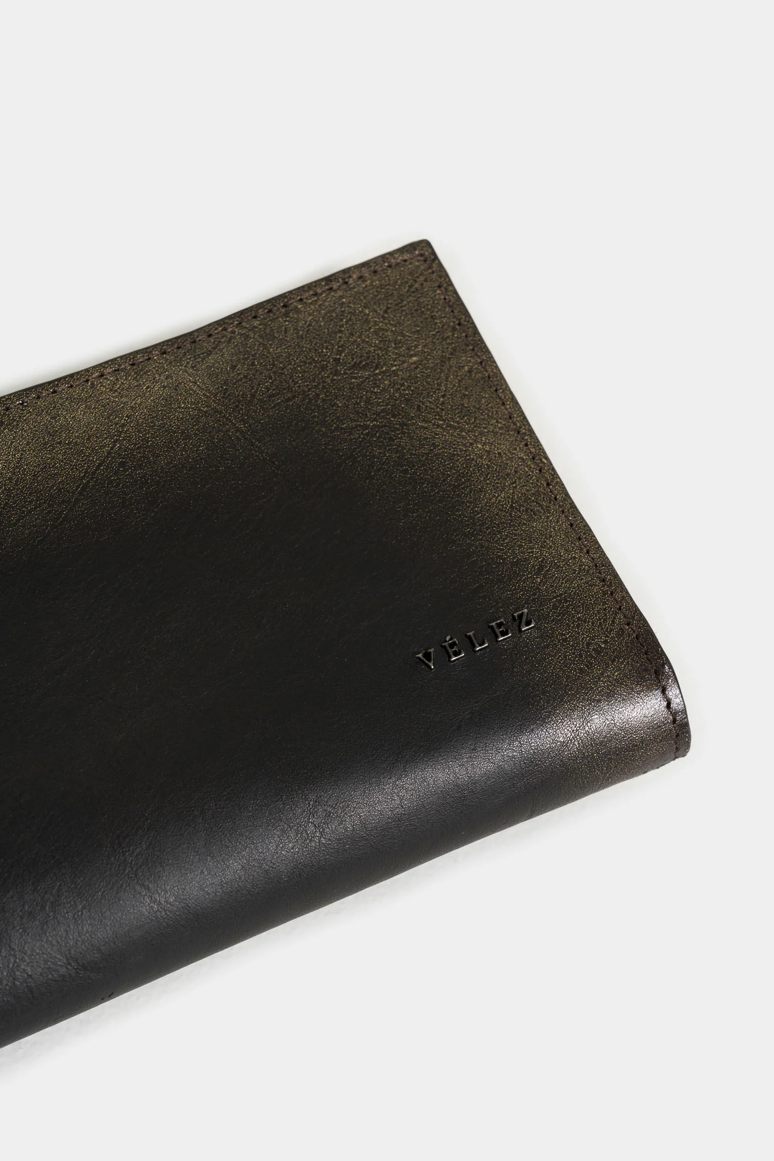 Pastels Leather Checkbook Holder for Women with Color Contrasts - Image 4