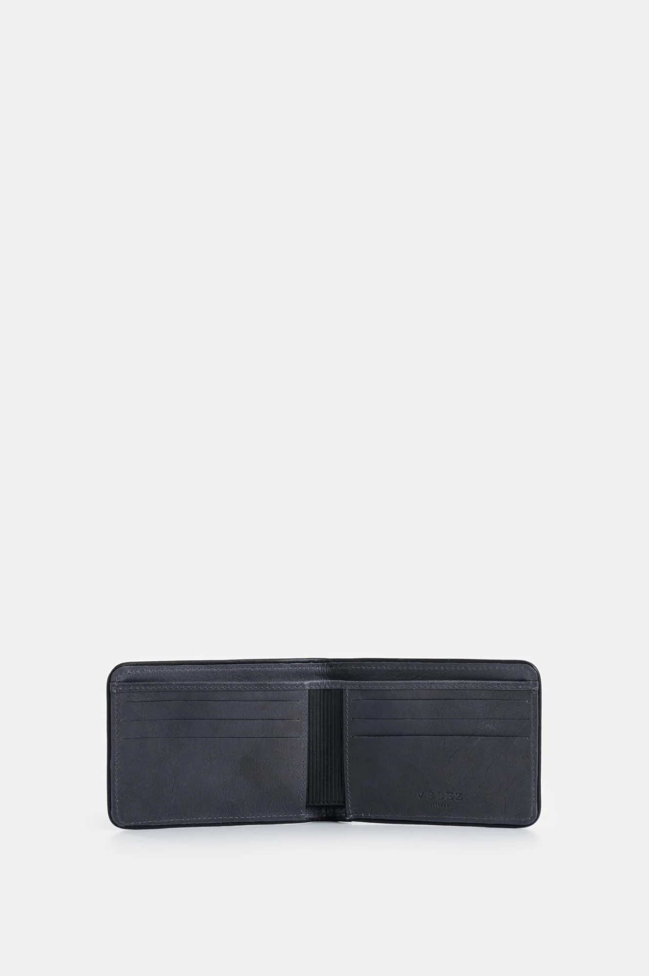Pegasus leather wallet for men with contrast detail - Image 2