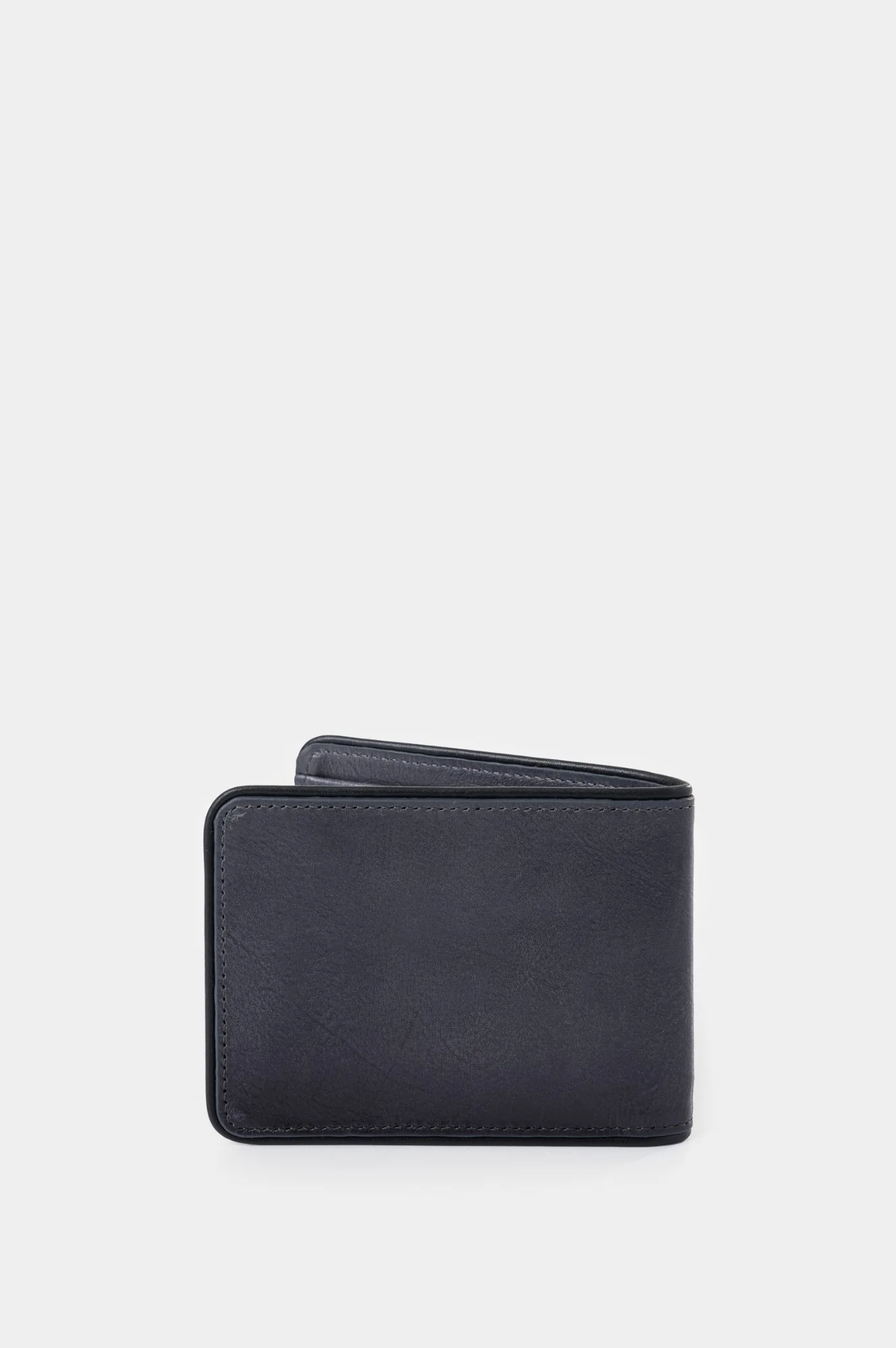 Pegasus leather wallet for men with contrast detail - Image 3