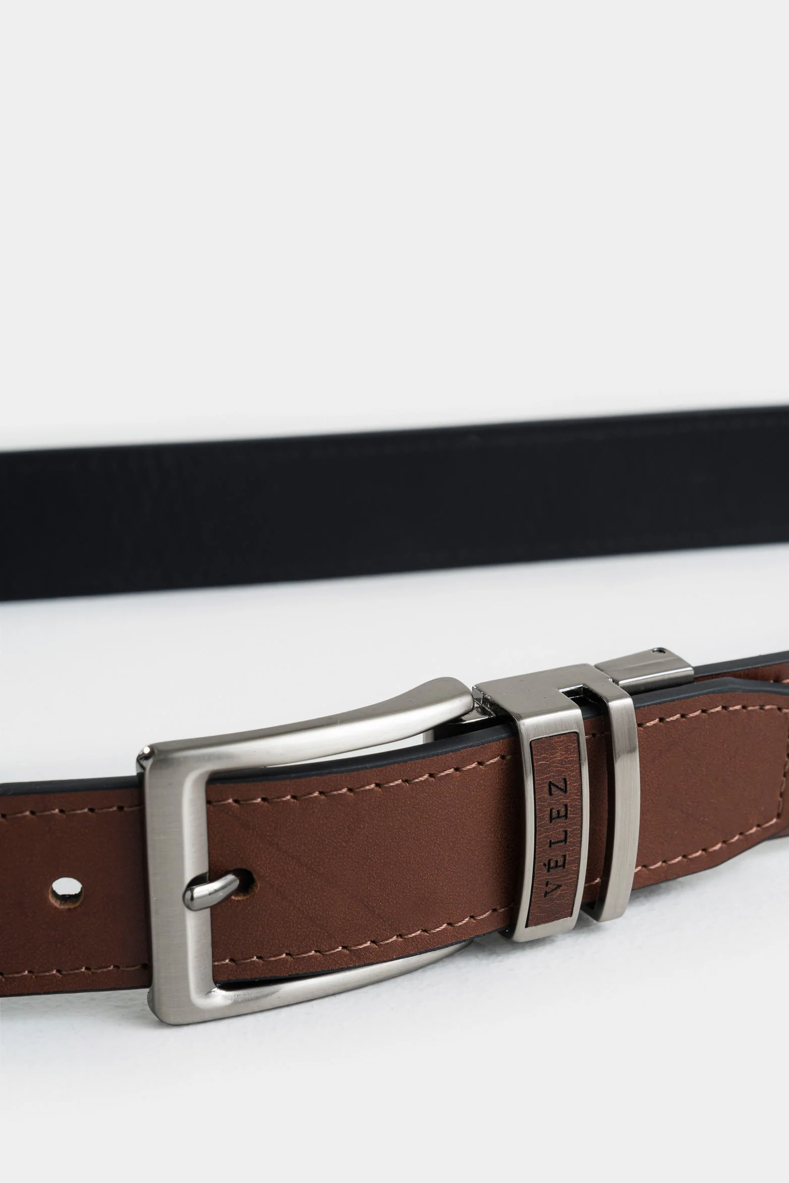 Reversible Leather Belt for Men with Double Loop - Image 4