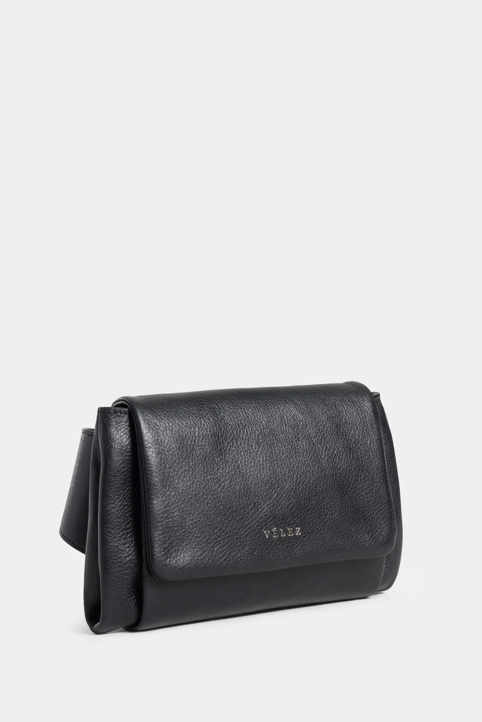 River Leather Fanny Pack with Metallic Plate for Men - Image 2