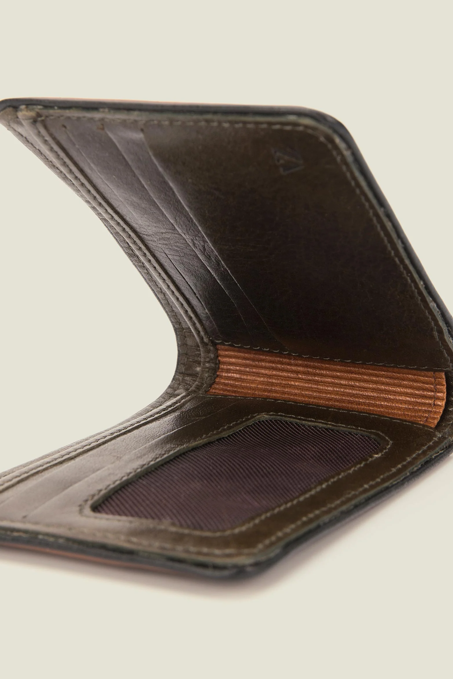 Romerum Wallet in Honey Leather - Image 2