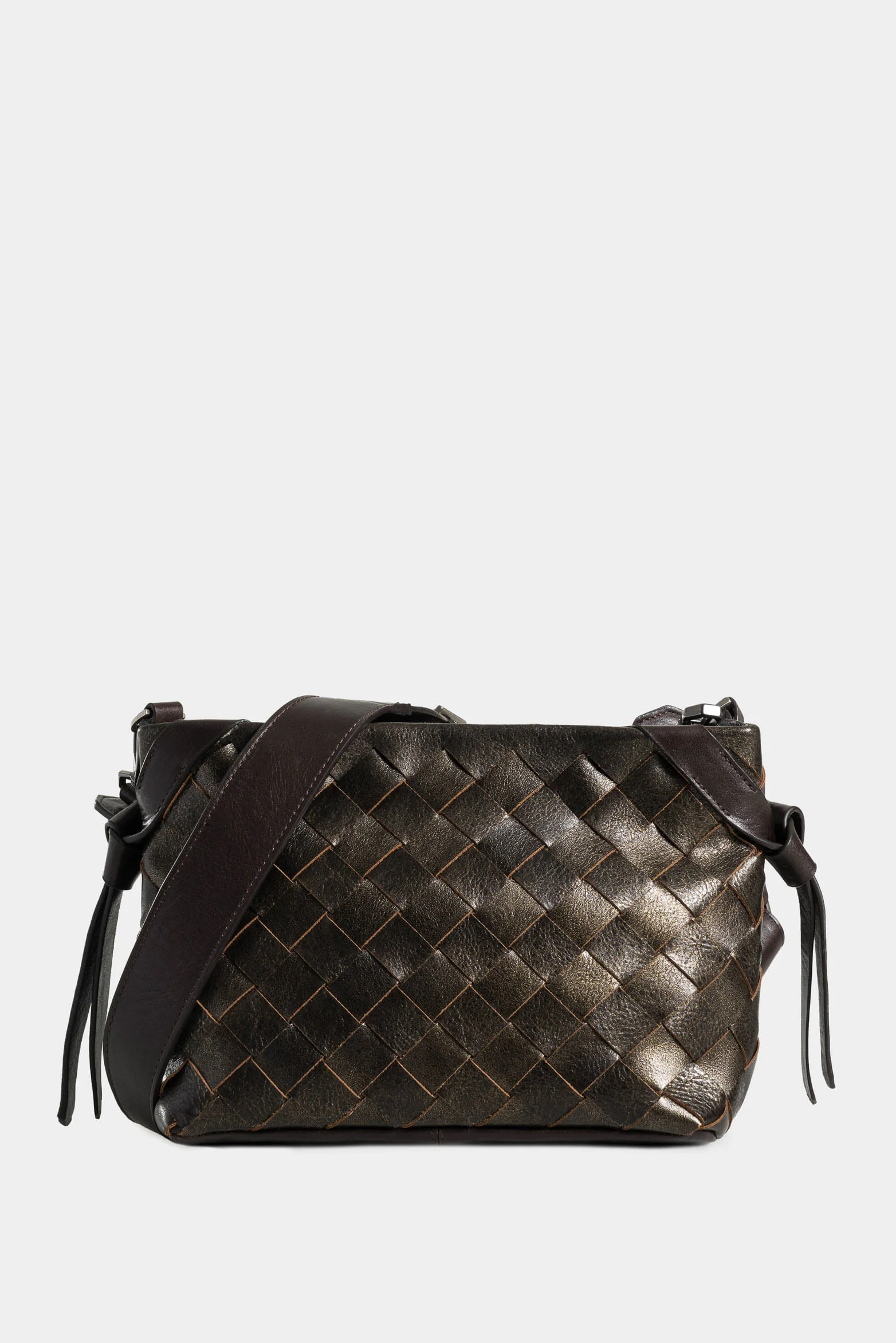 Smooth Leather Kalahari Hands-Free Bag for Women with Artisanal Weaving - Image 3