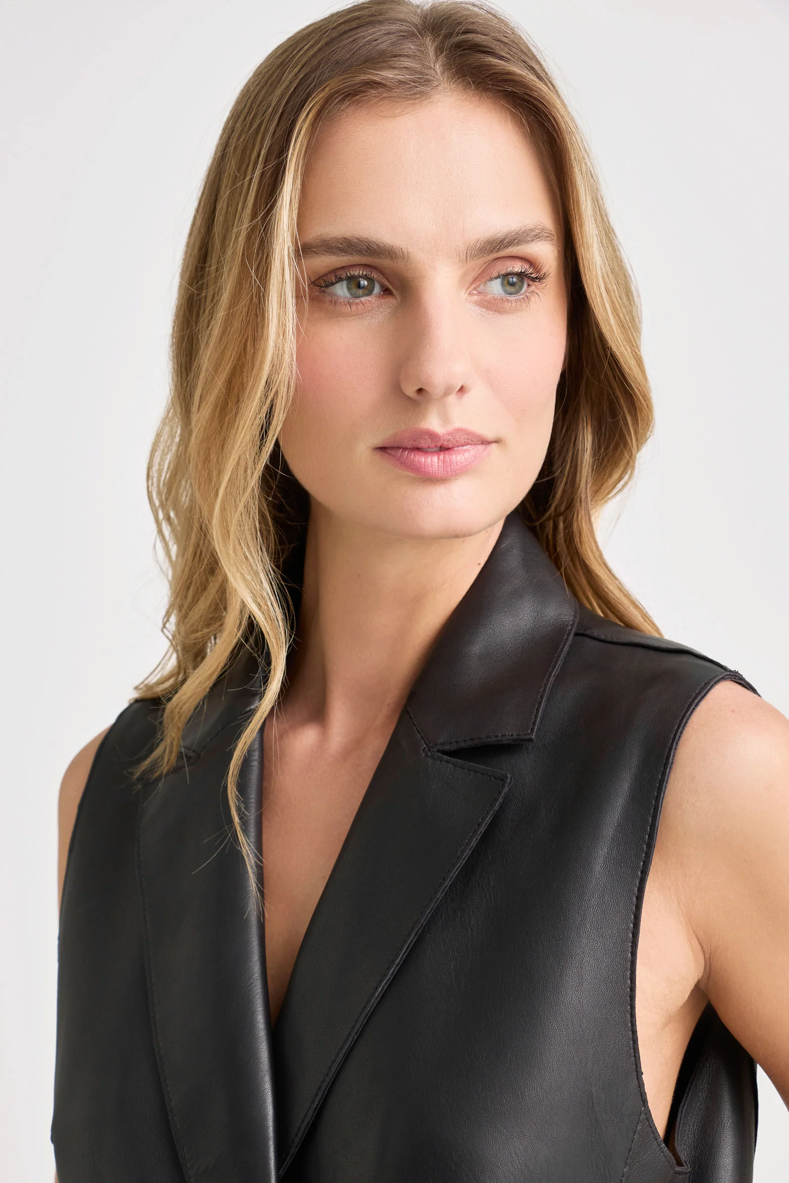 Sol Lamb Leather Vest Straight Fit - Image 3