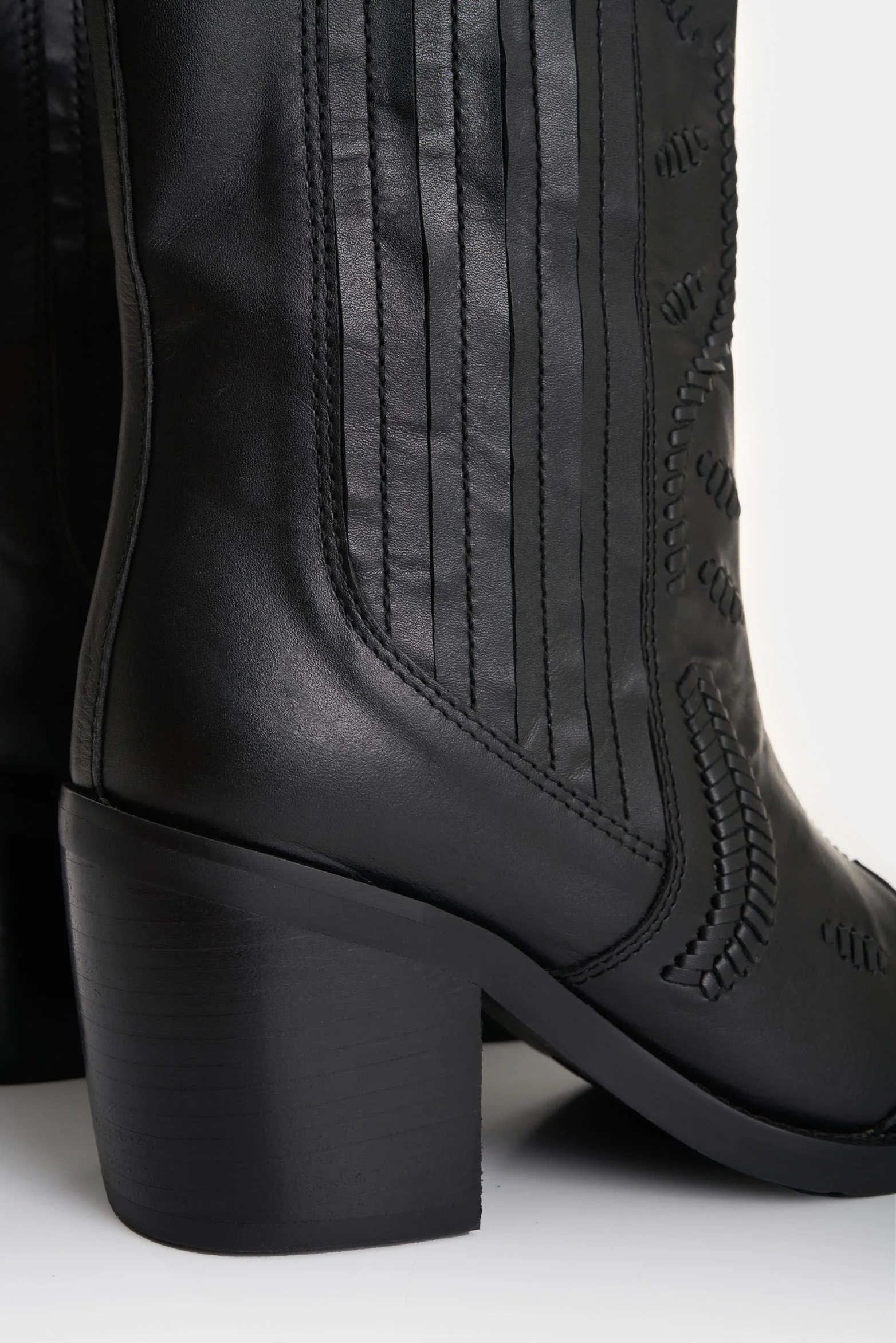 Solan Leather Ankle Boots with Metallic Cap-Toe for Women - Image 5