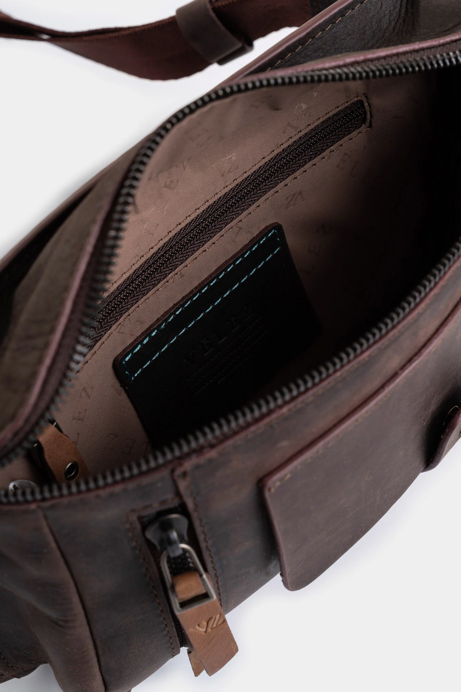 Tacubade casual vintage leather belt bag - Image 5