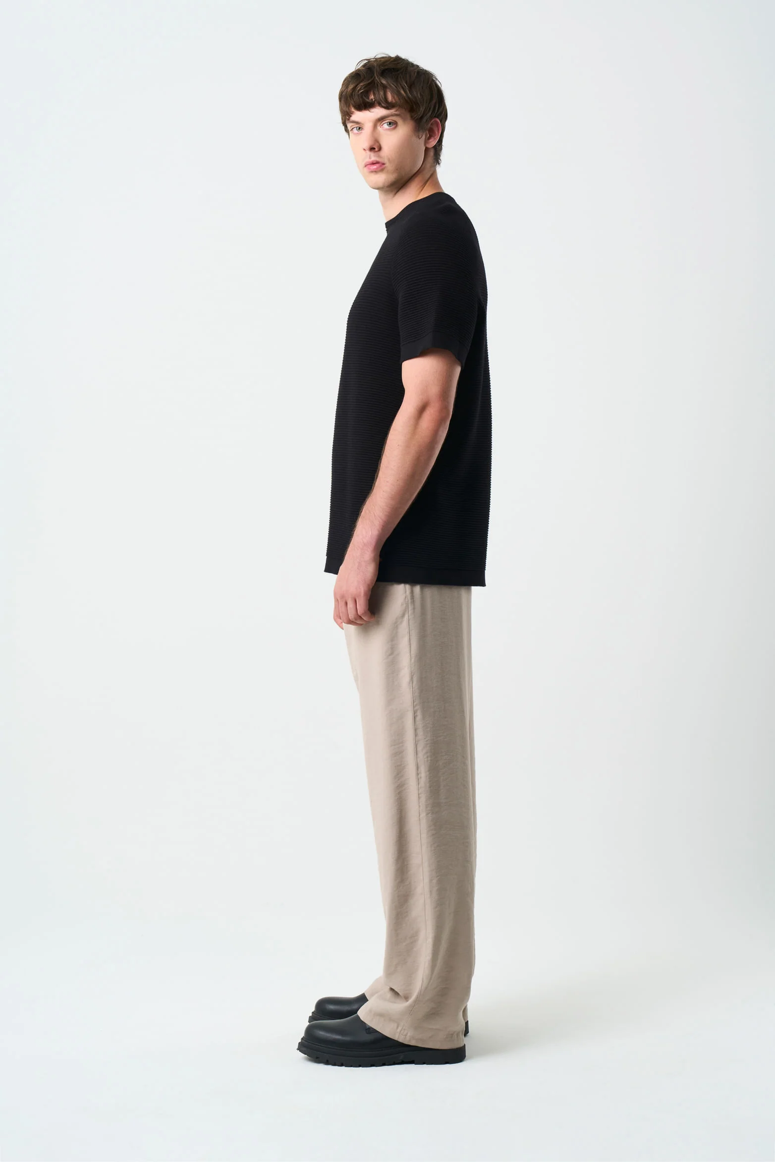 Textured short-sleeved Vida knit T-shirt for men - Image 2