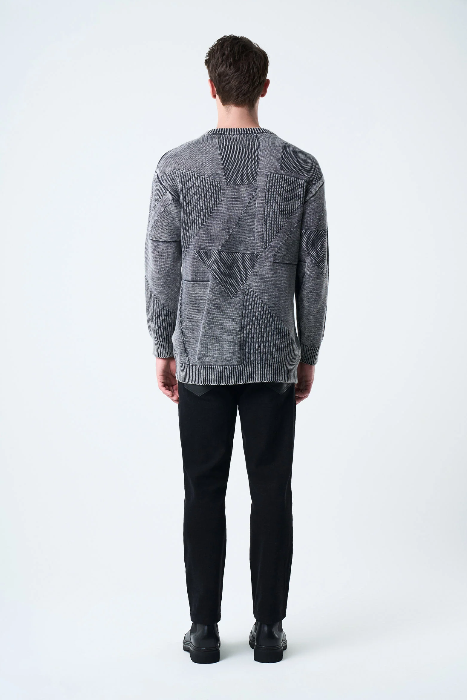 Triangles knitted sweater for men semi-fitted - Image 3