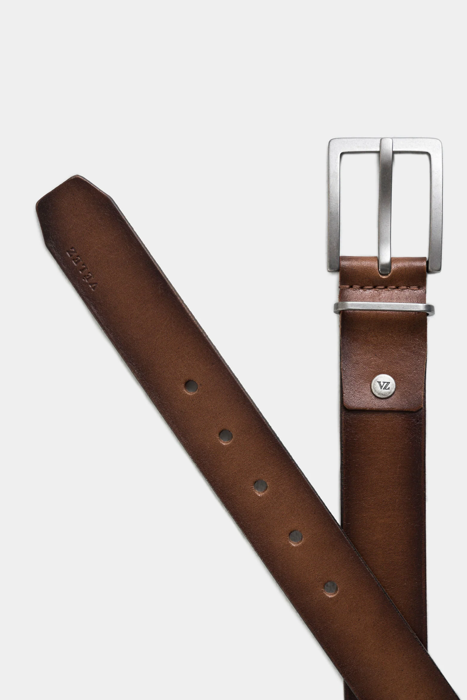 Turkana 2 Trapezoid Tip Leather Belt for Men - Image 3