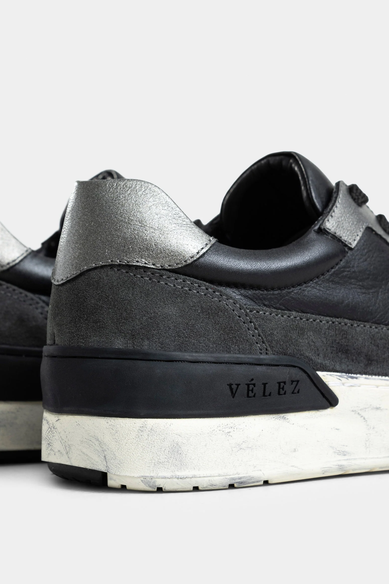 Umbra Box Leather Sneakers for Women with Foil Detail - Image 5