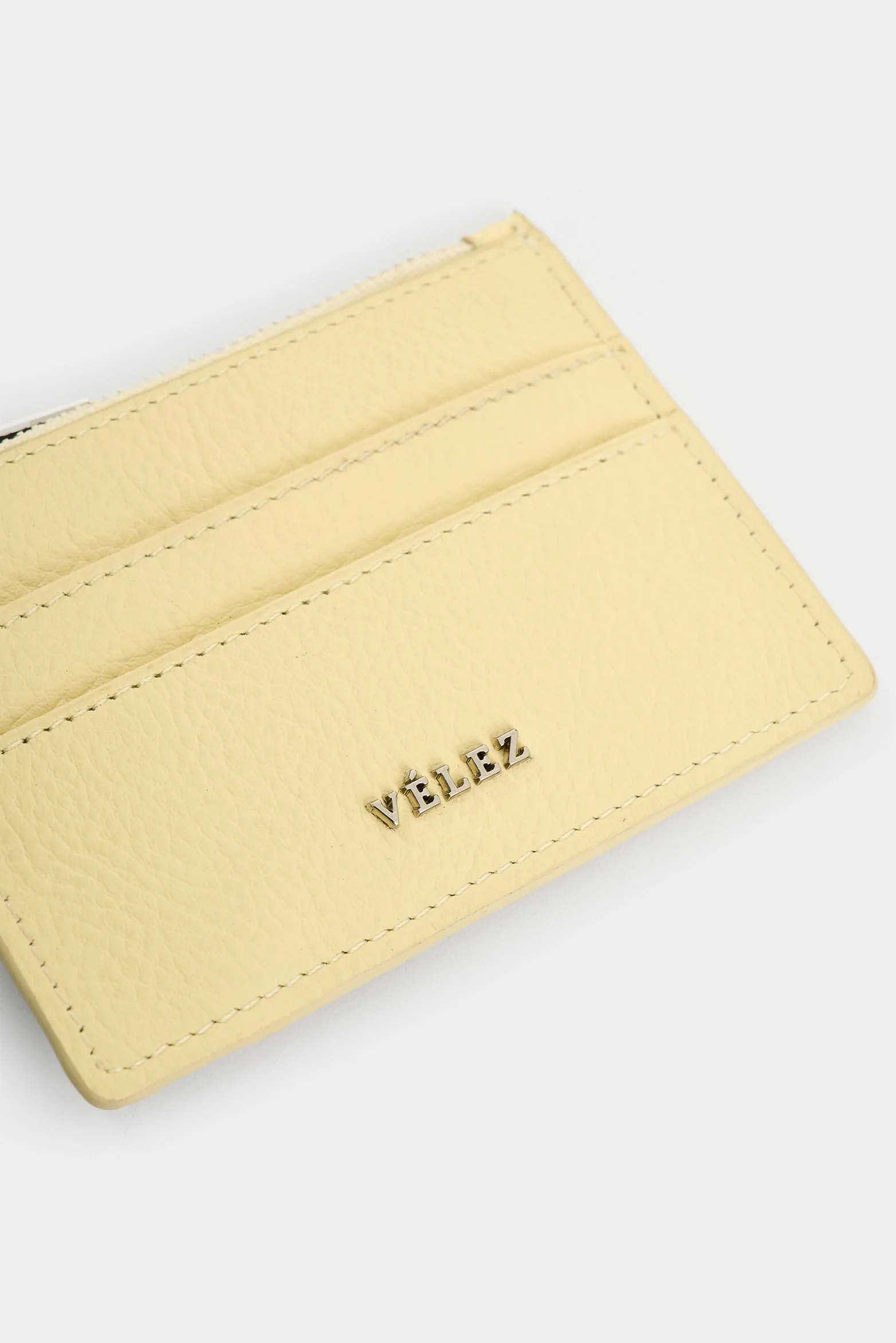 Versatile Dalia leather document holder for women - Image 4