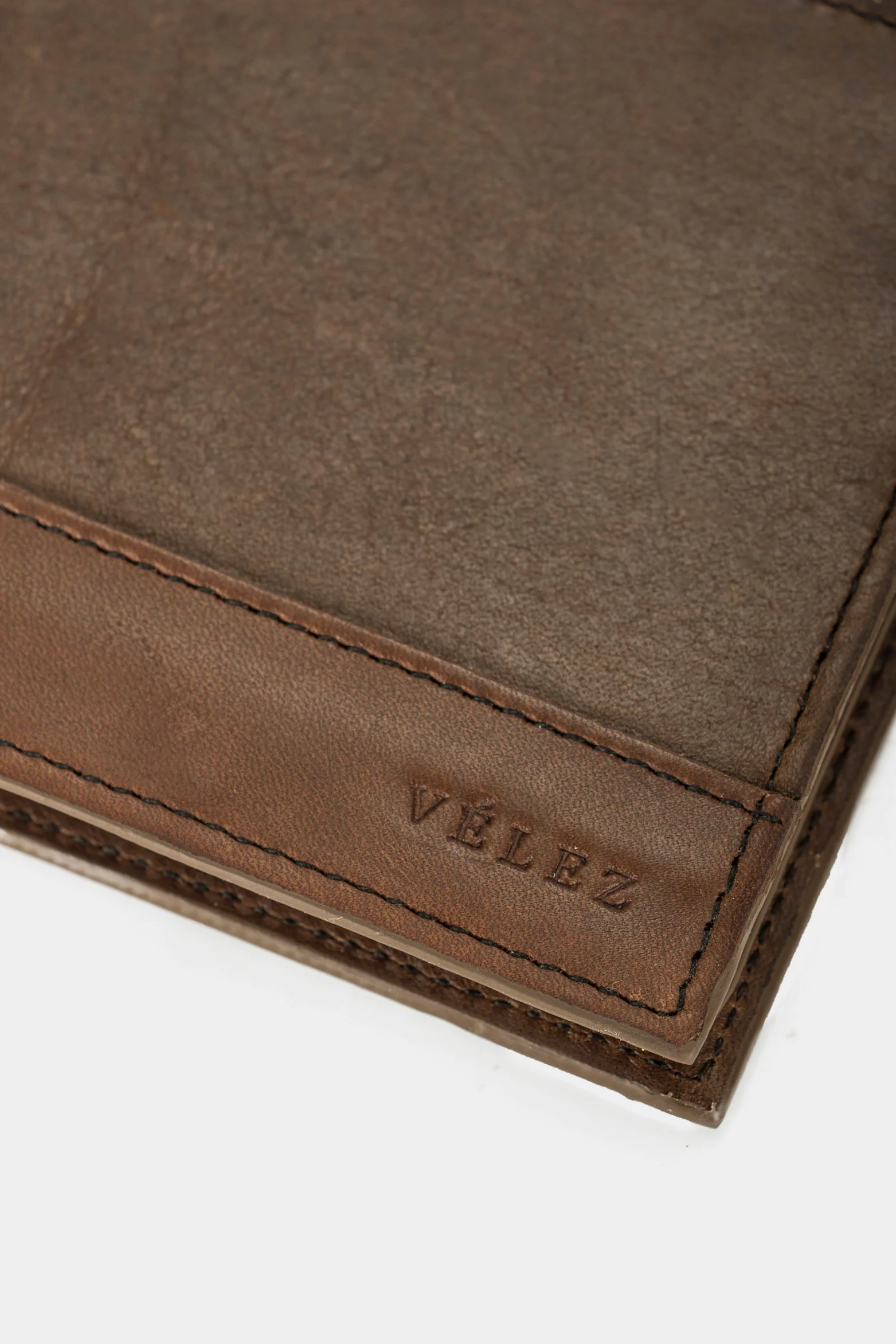 Wallet and Keychain Kit in Smooth Leather Café - Image 6
