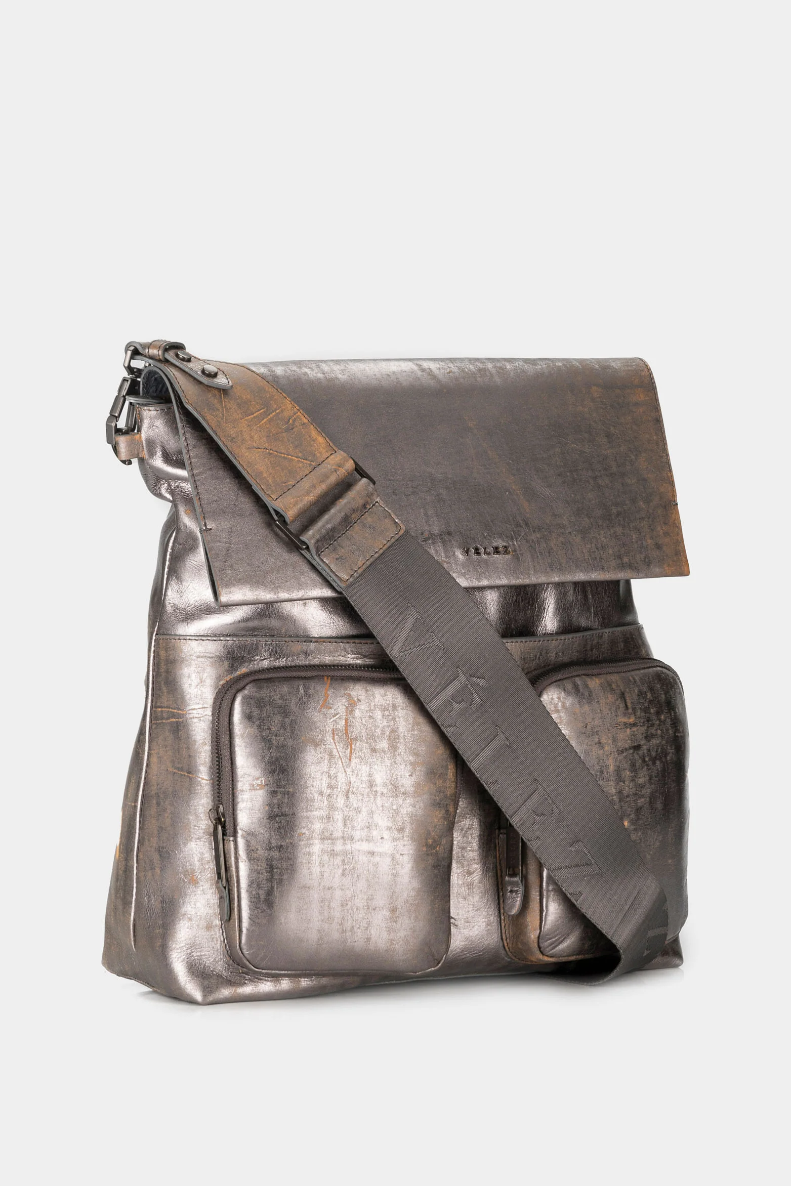 Women’s Albarracín Shopper Handbags in Leather with Flap and Snap Closure - Image 2