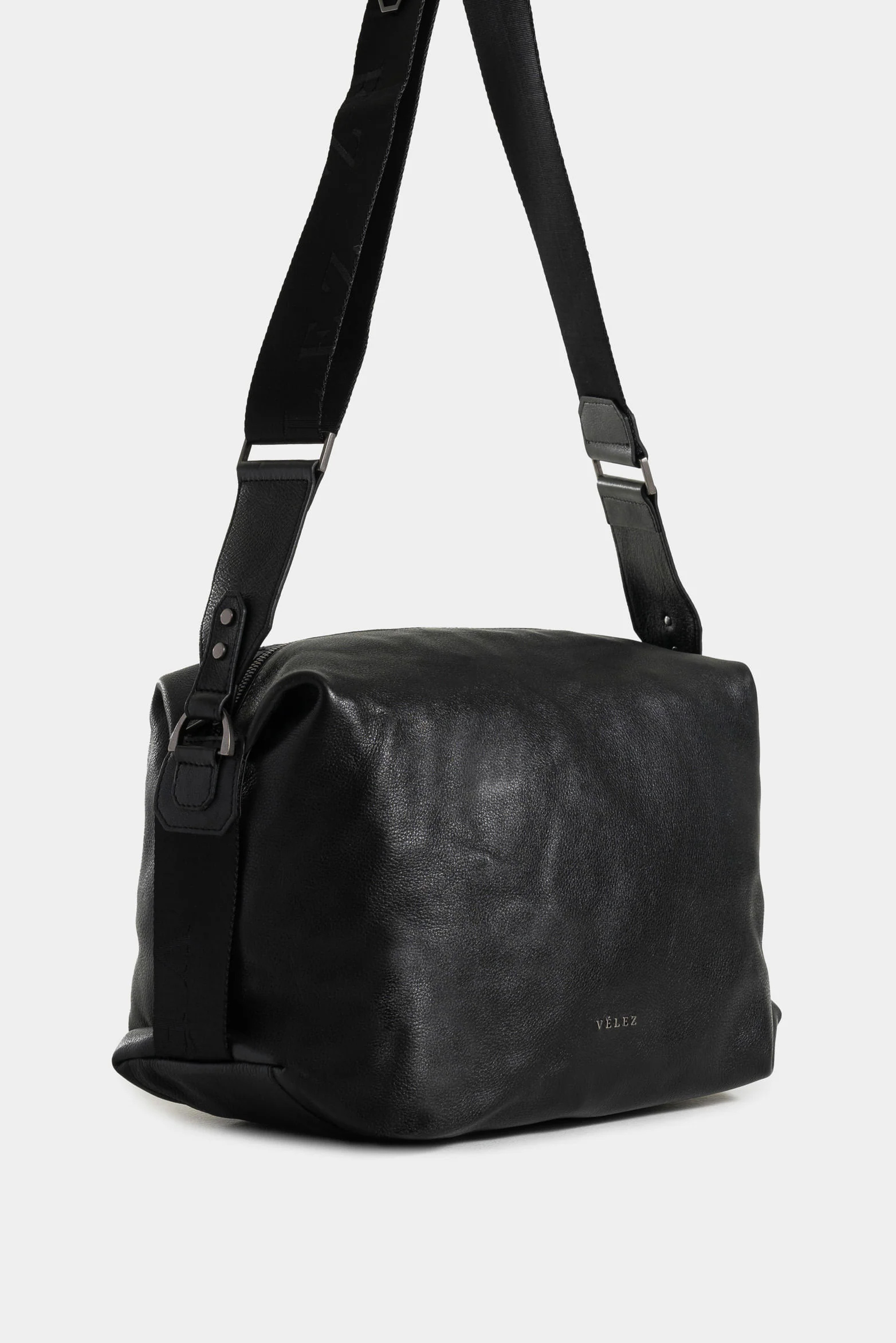 Women’s Antares Bowling Handbags in Leather with Unstructured Silhouette - Image 2