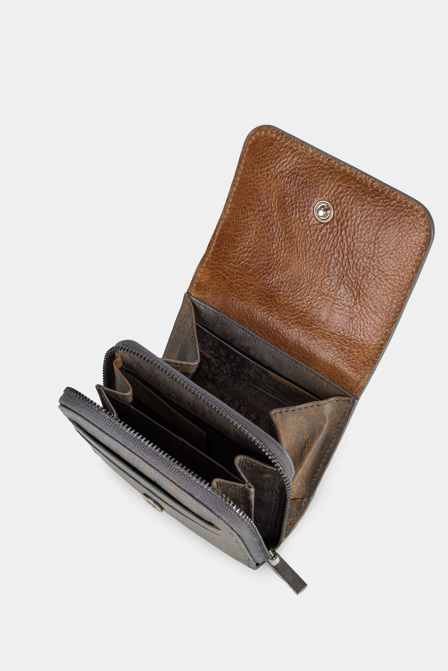 Women’s Buddha Card Holder in Metallized Leather - Image 2