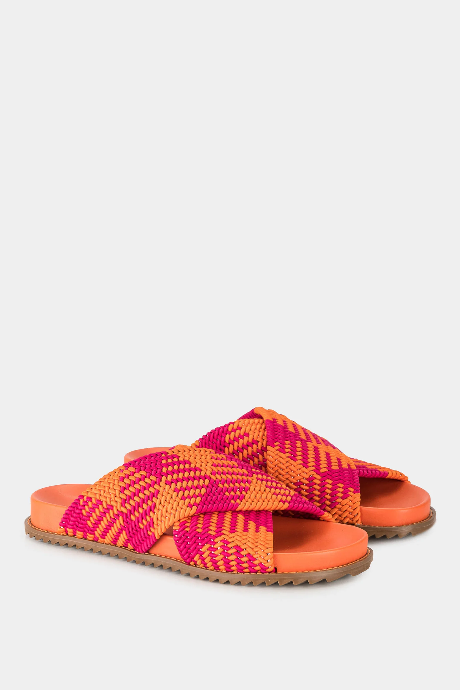Women’s Flat Leather Sandals with Elastic and Handcrafted Fabric - Image 2