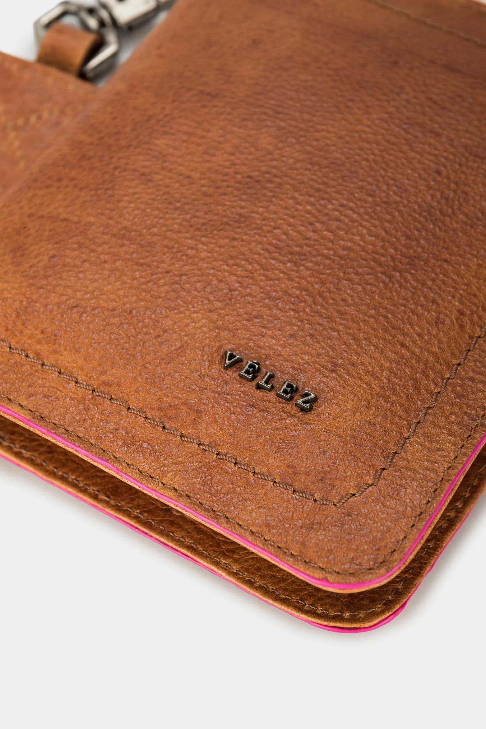 Women’s Kubor Leather Wallet with Wrist Strap - Image 4
