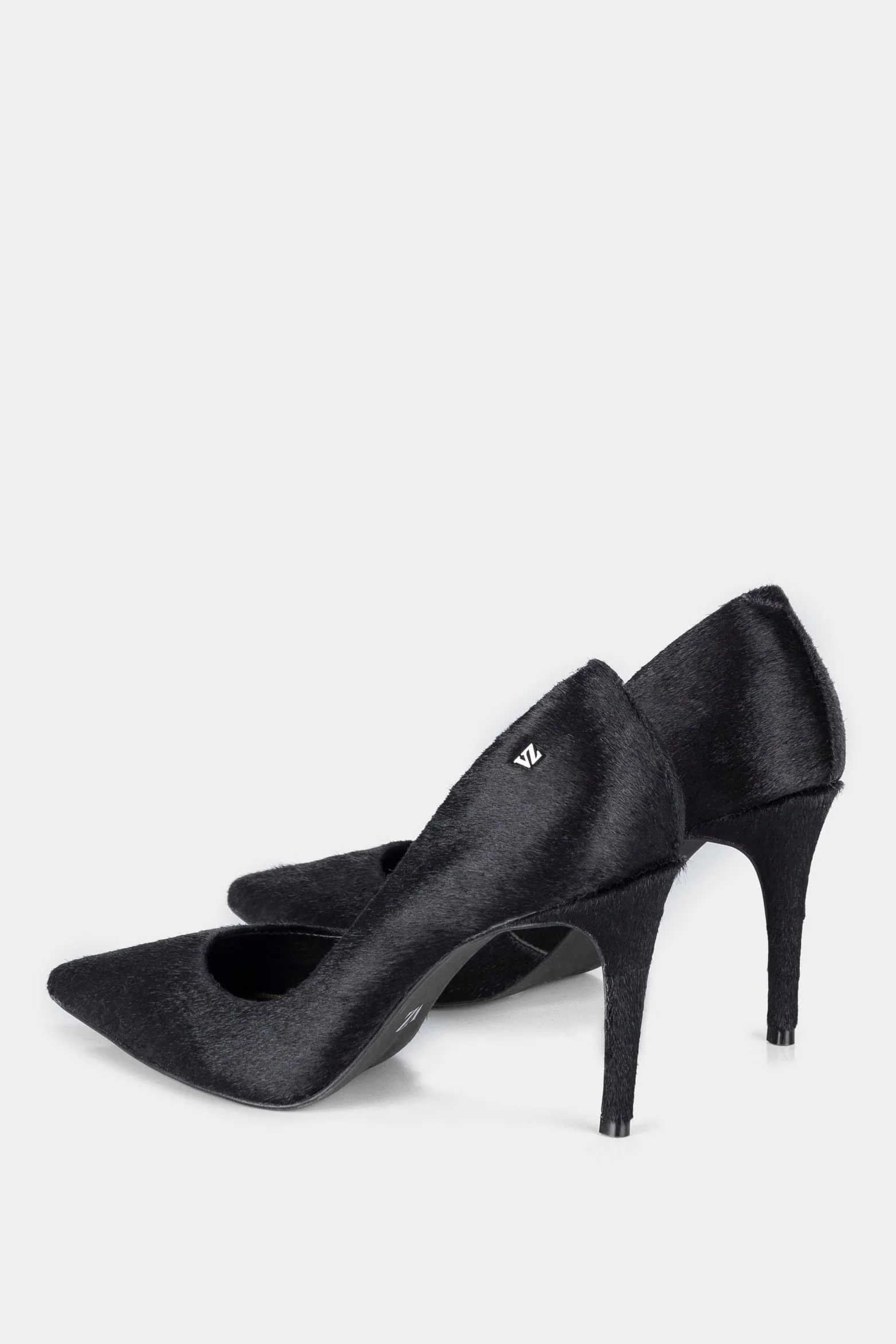 Women’s Morocco Pump in Black Leather with Pointed Toe - Image 3