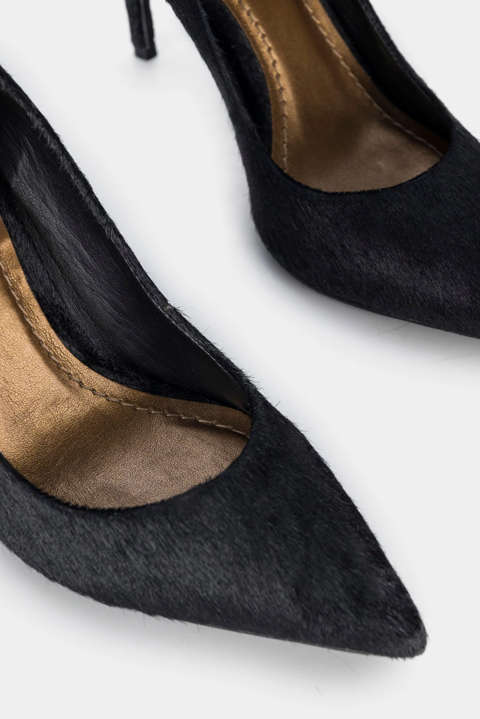 Women’s Morocco Pump in Black Leather with Pointed Toe - Image 4