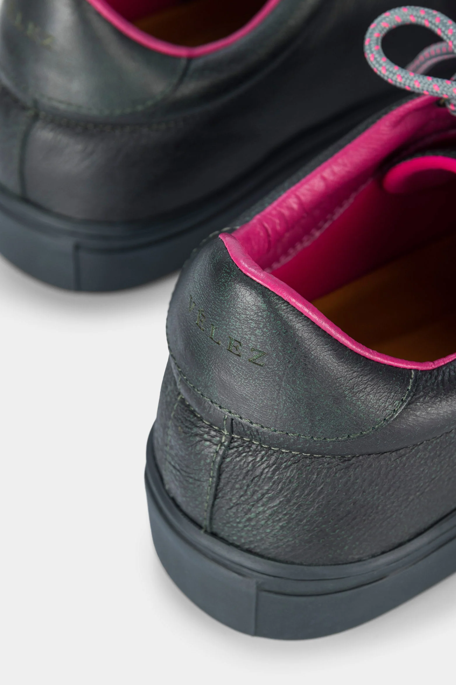 Women’s Oda Sneakers in Green Leather with Handcrafted Finish - Image 5