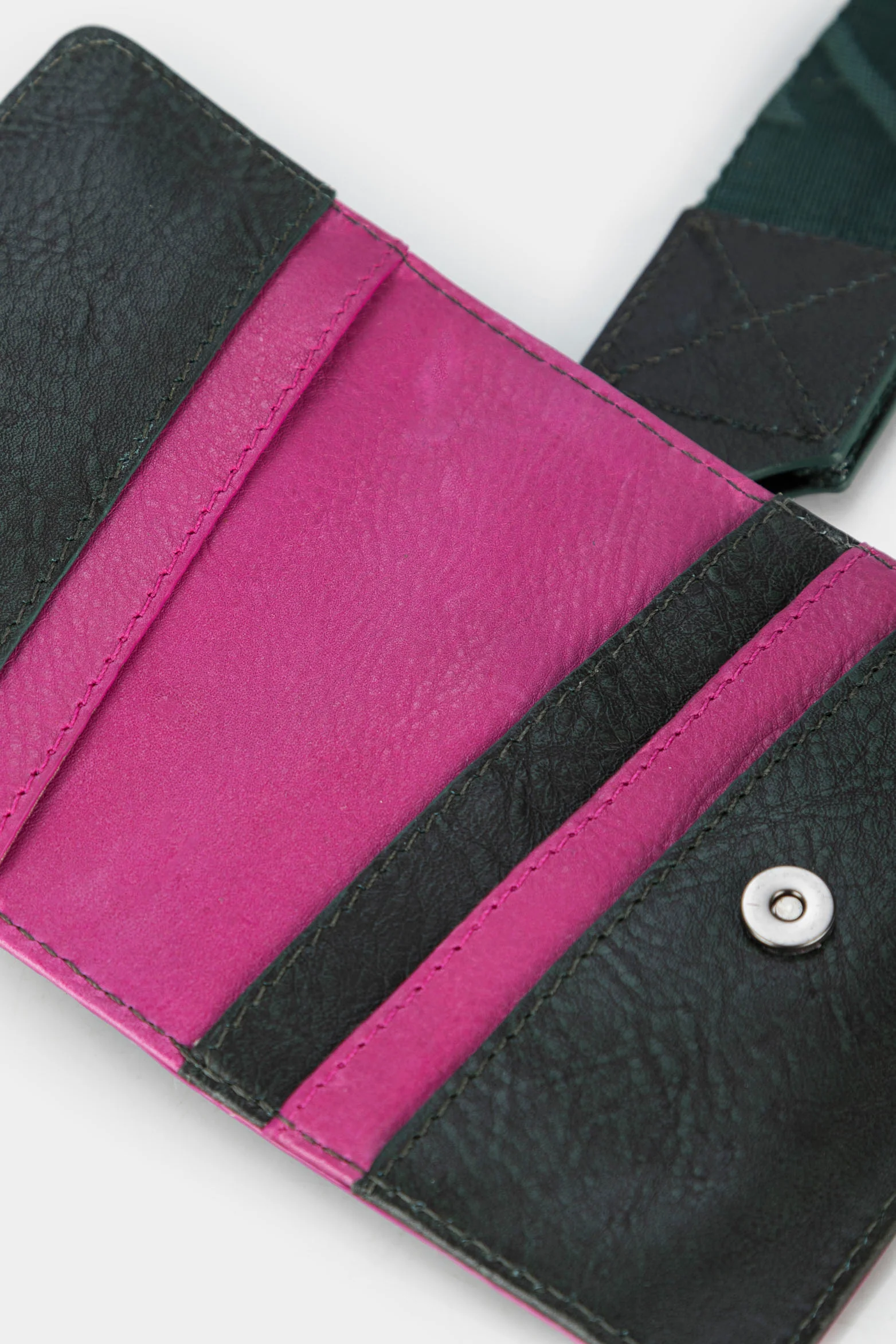 Women’s Splash Leather Card Holder with Seatbelt-Style Wrist Strap - Image 6