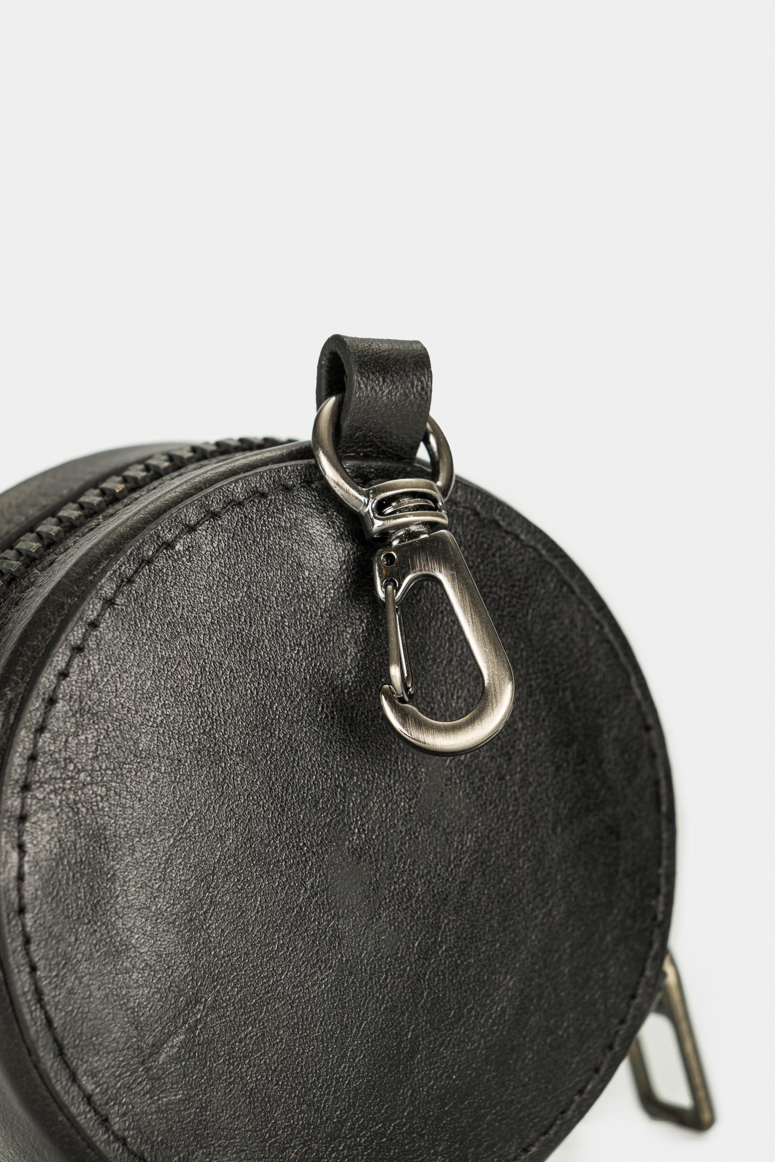 Women's Baby Leather Key Holder with Clasp - Image 5