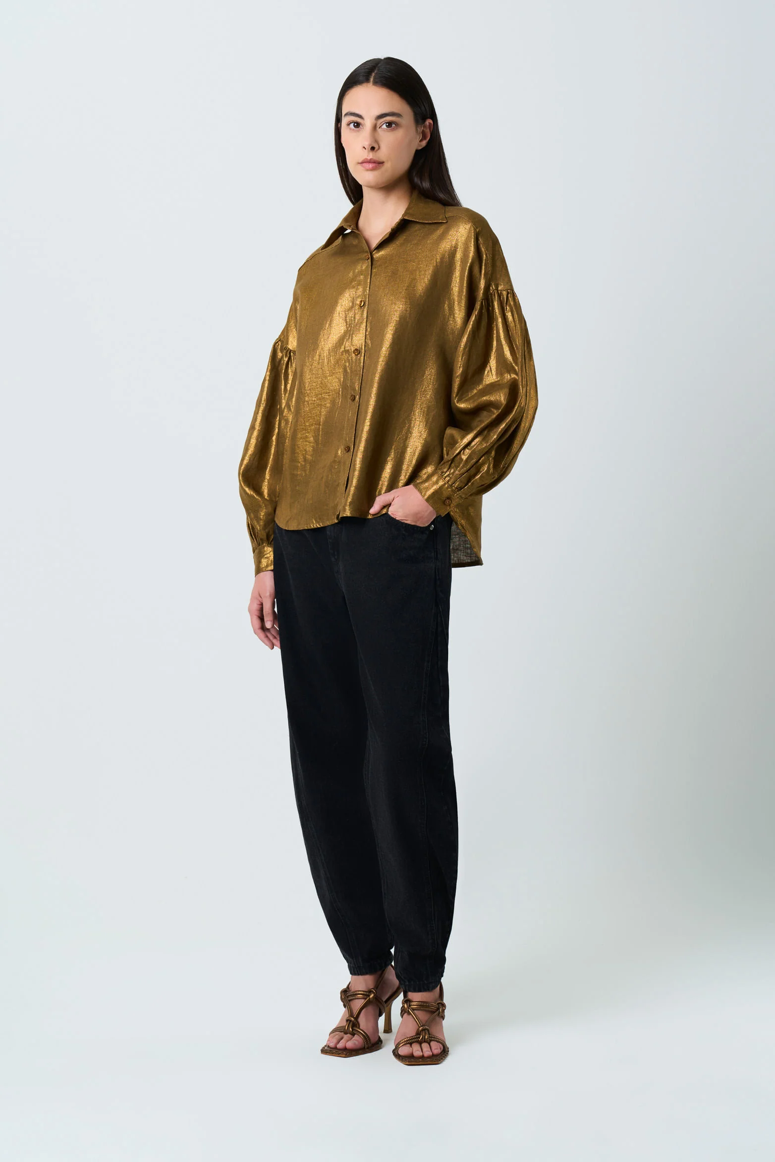 Women's oversized linen Gale shirt - Image 4