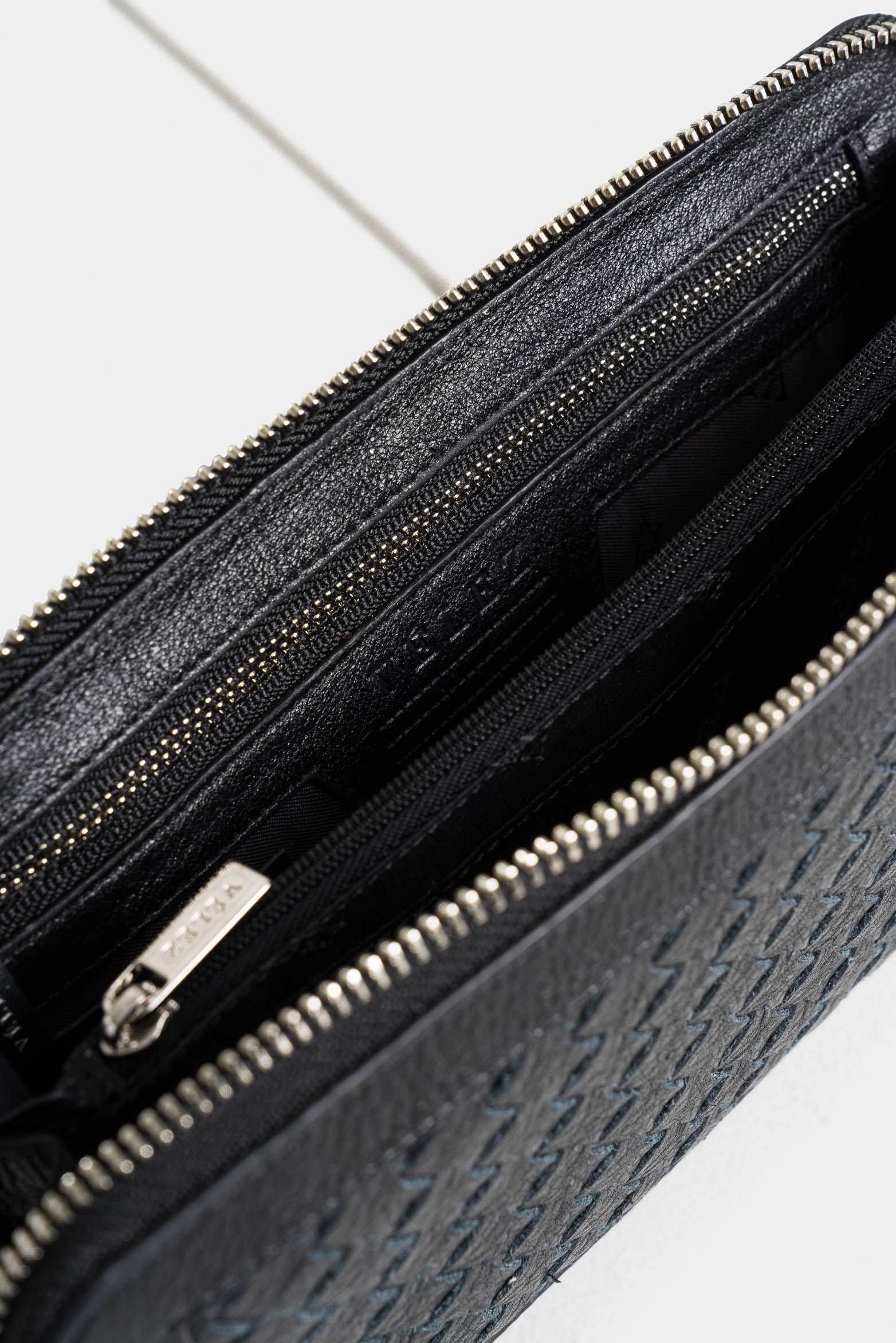 Woven Detail Leather Cell Phone Holder for Women - Image 5
